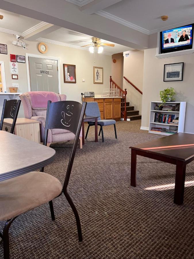 Oswego Inn מראה חיצוני תמונה